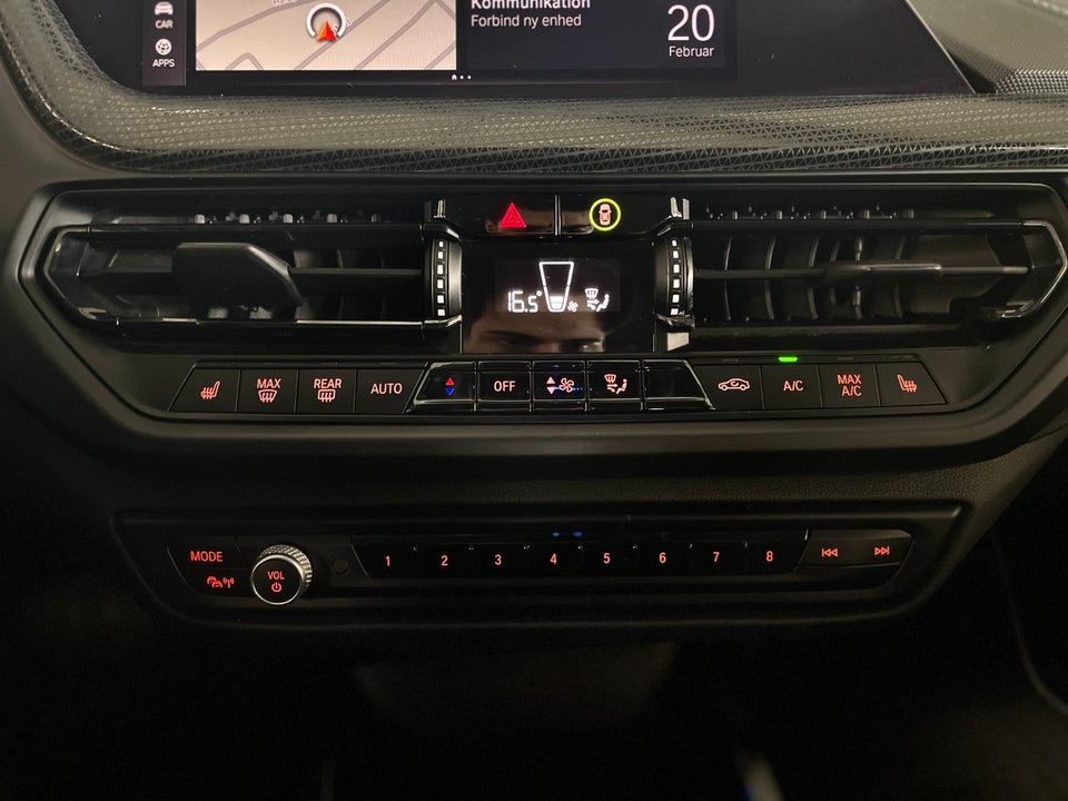 BMW 118d 2,0 Sport Line aut. 5d