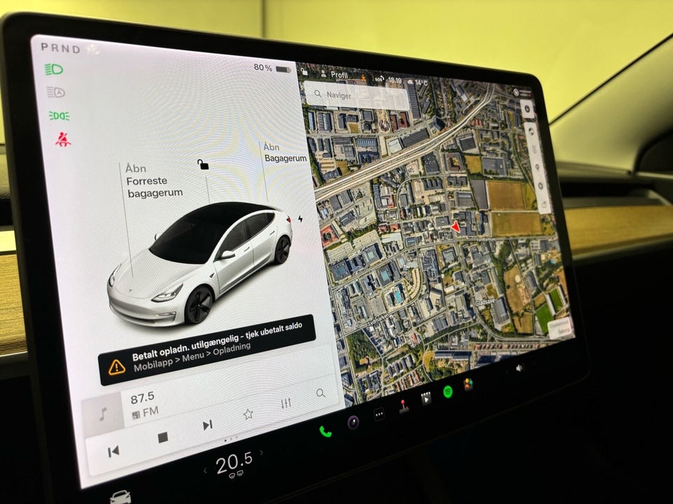 Tesla Model 3 Long Range AWD 4d