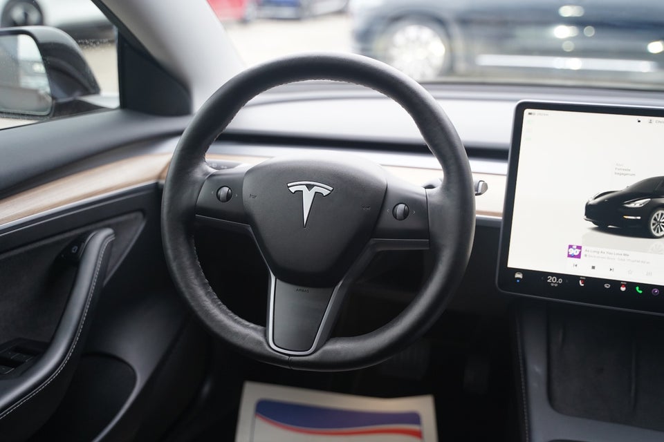 Tesla Model 3 Long Range AWD 4d