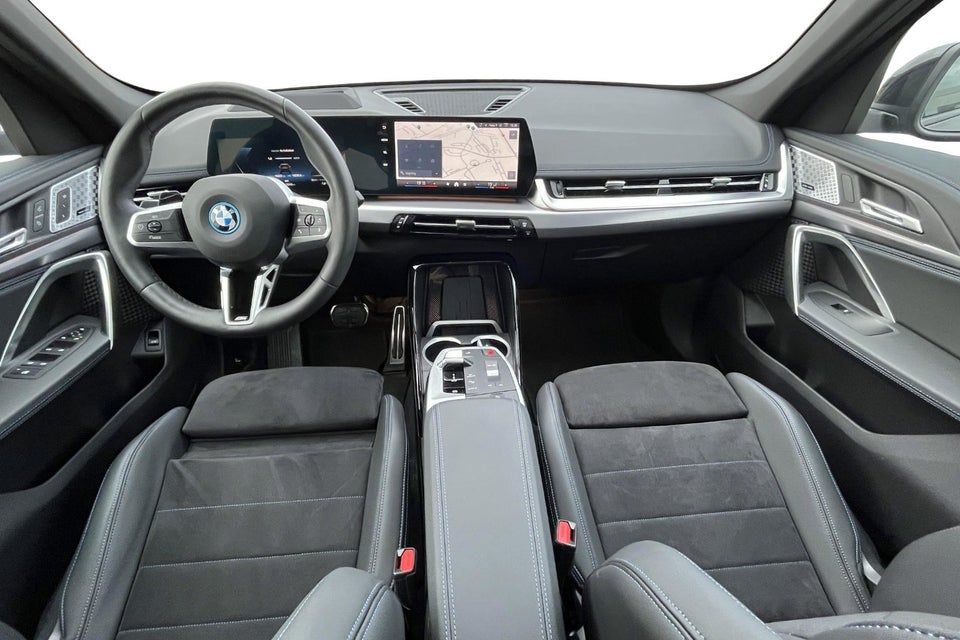 BMW iX1 xDrive30 Fully Charged M-Sport 5d