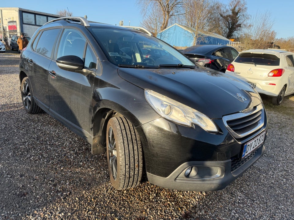 Peugeot 2008 1,2 VTi 82 Allure Sky 5d