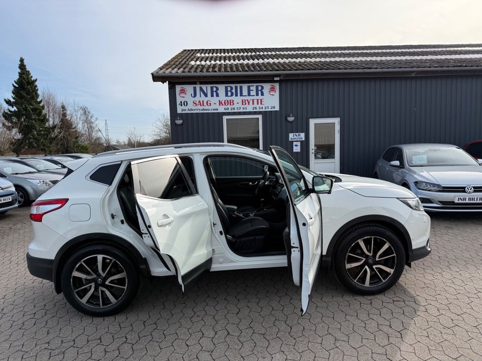 Nissan Qashqai 1,2 Dig-T 115 Tekna 5d