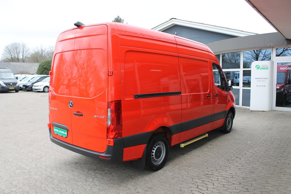 Mercedes Sprinter 317 2,0 CDi A2 Kassevogn aut. RWD
