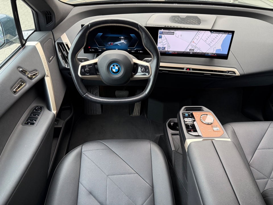 BMW iX xDrive40 Sport 5d