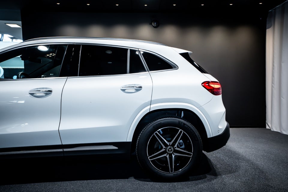 Mercedes EQA250+ AMG Premium 5d