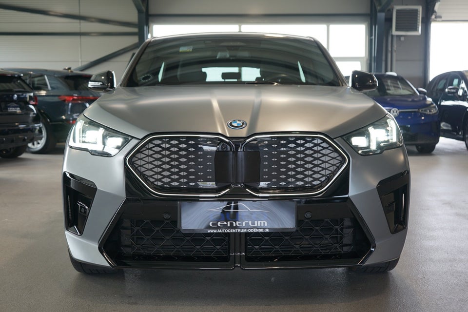 BMW iX2 xDrive30 Fully Charged 5d