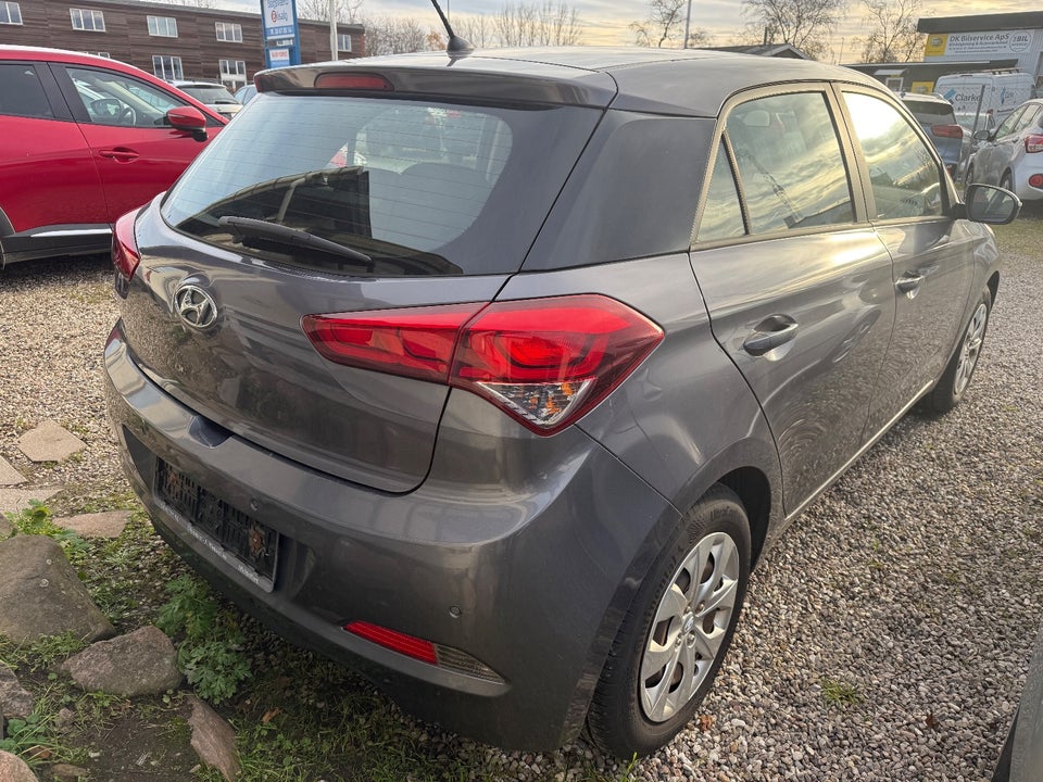 Hyundai i20 1,25 Trend 5d