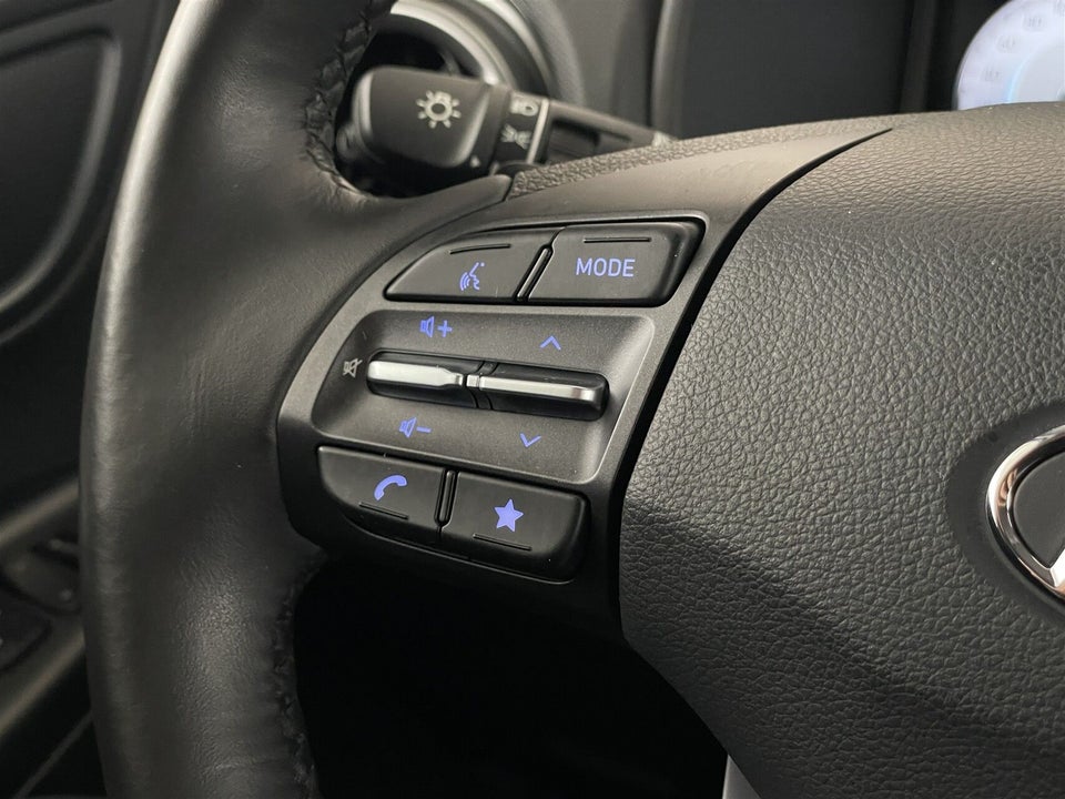 Hyundai Kona 64 EV Essential 5d