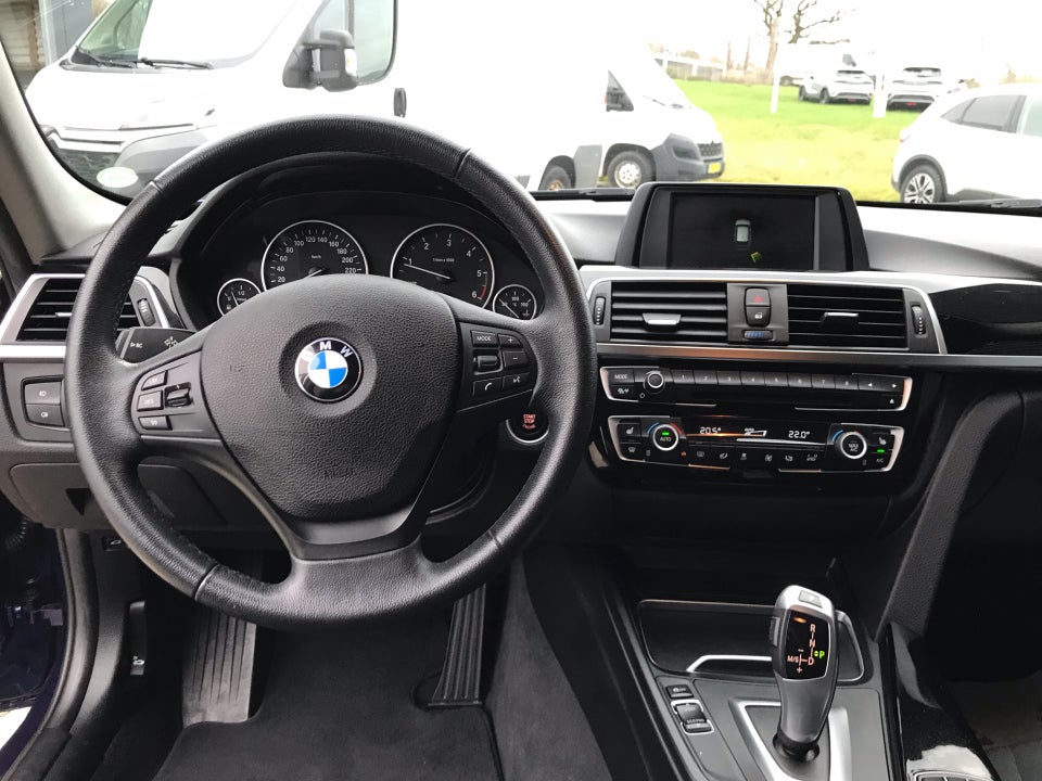 BMW 320d 2,0 Touring Executive aut. 5d