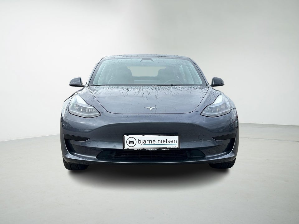 Tesla Model 3 Standard Range+ RWD 4d