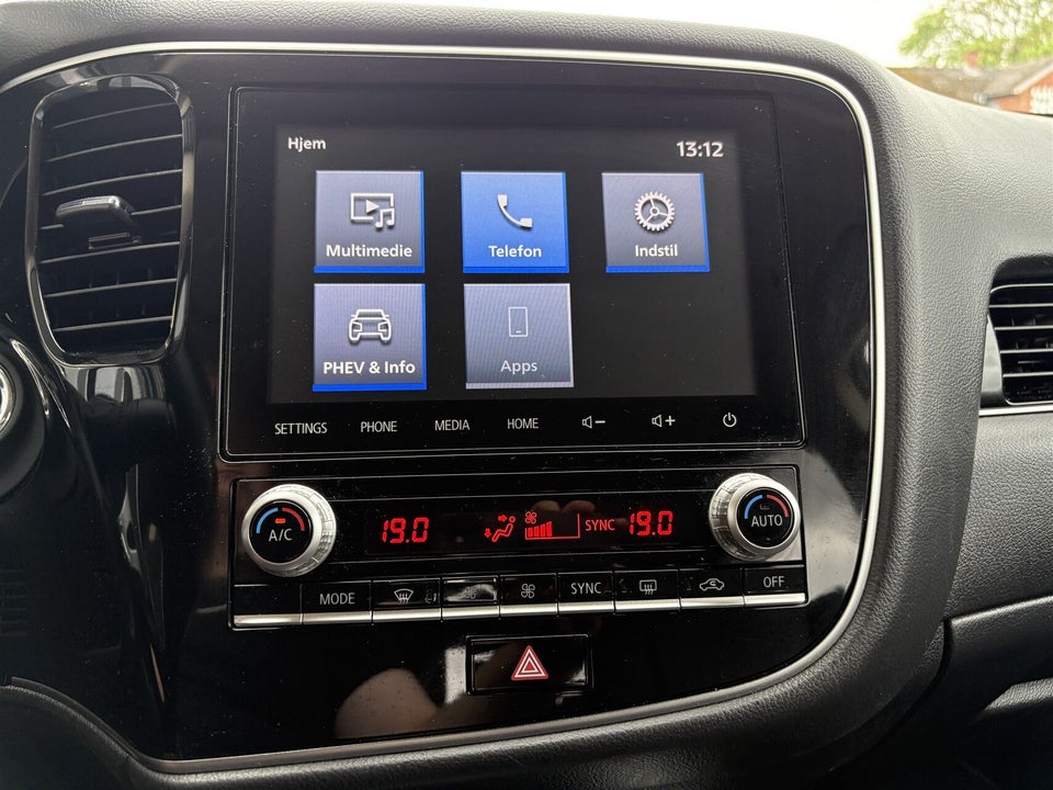 Mitsubishi Outlander 2,4 PHEV Invite+ CVT 4WD 5d