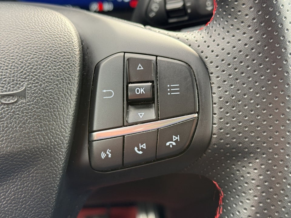 Ford Puma 1,0 EcoBoost mHEV ST-Line X 5d