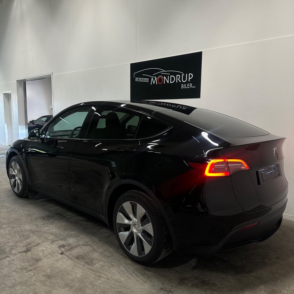 Tesla Model Y RWD 5d