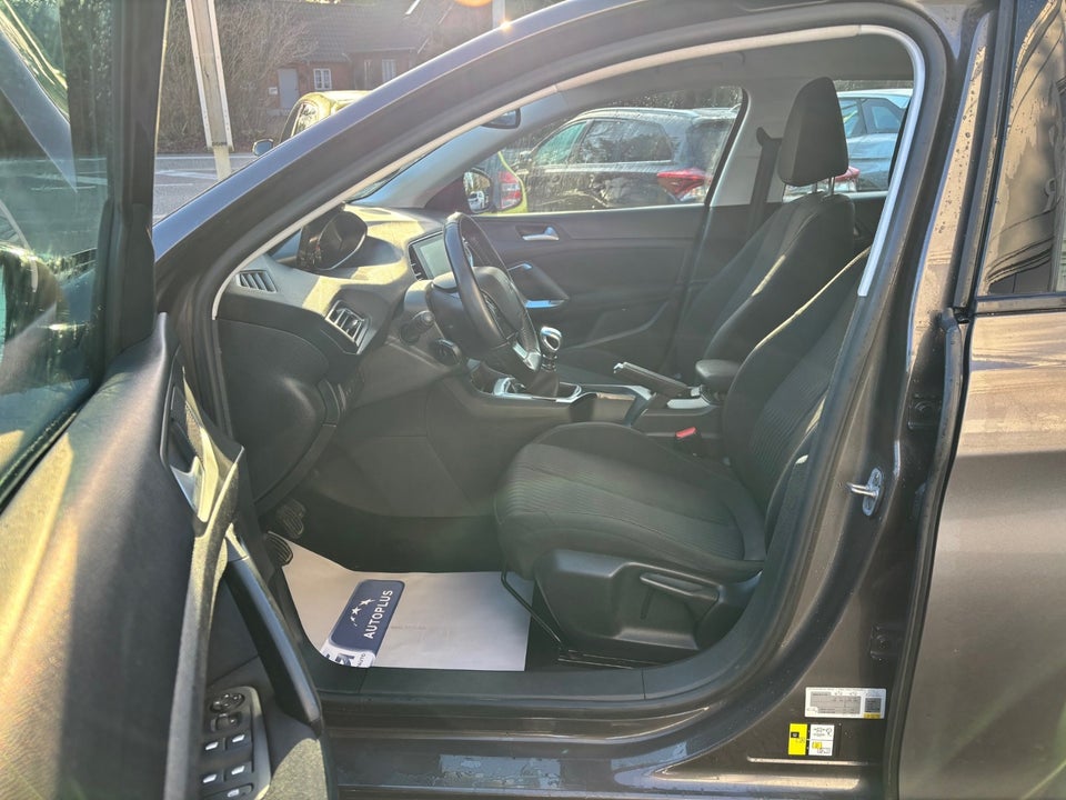 Peugeot 308 1,6 BlueHDi 120 Active 5d