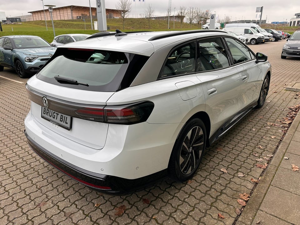 VW ID.7 77 Pro Tourer 5d