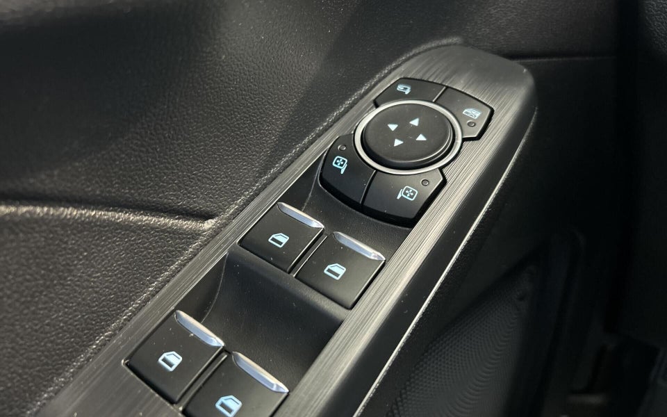 Ford Kuga 2,5 HEV ST-Line X CVT 5d