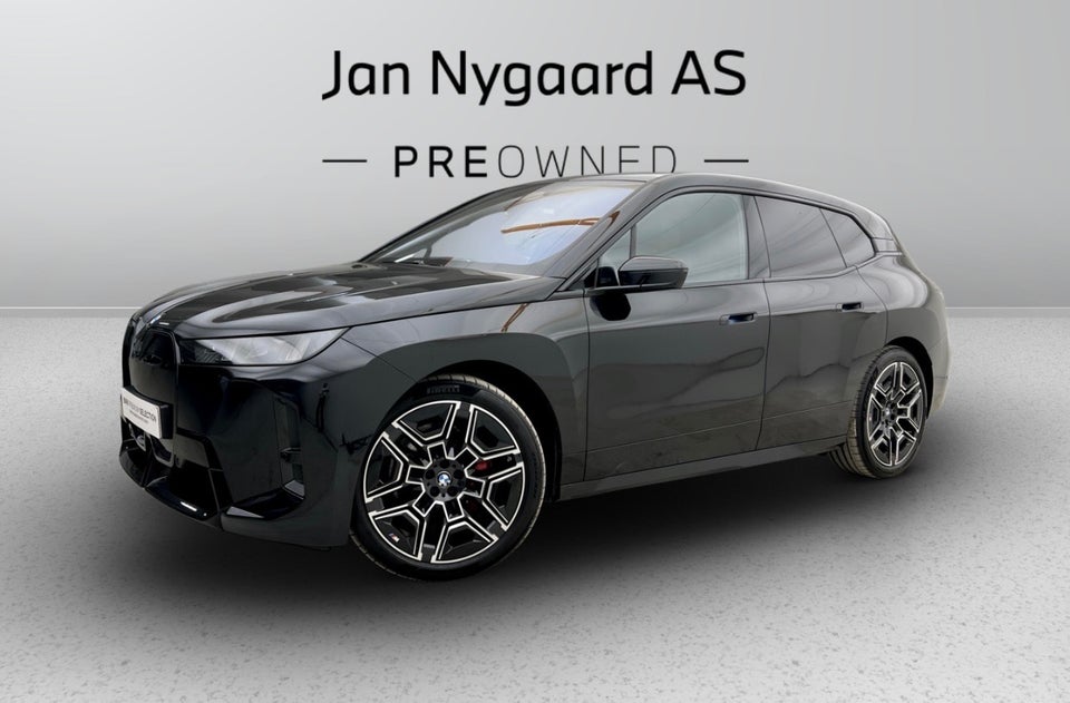 BMW iX xDrive60 Fully Charged 5d