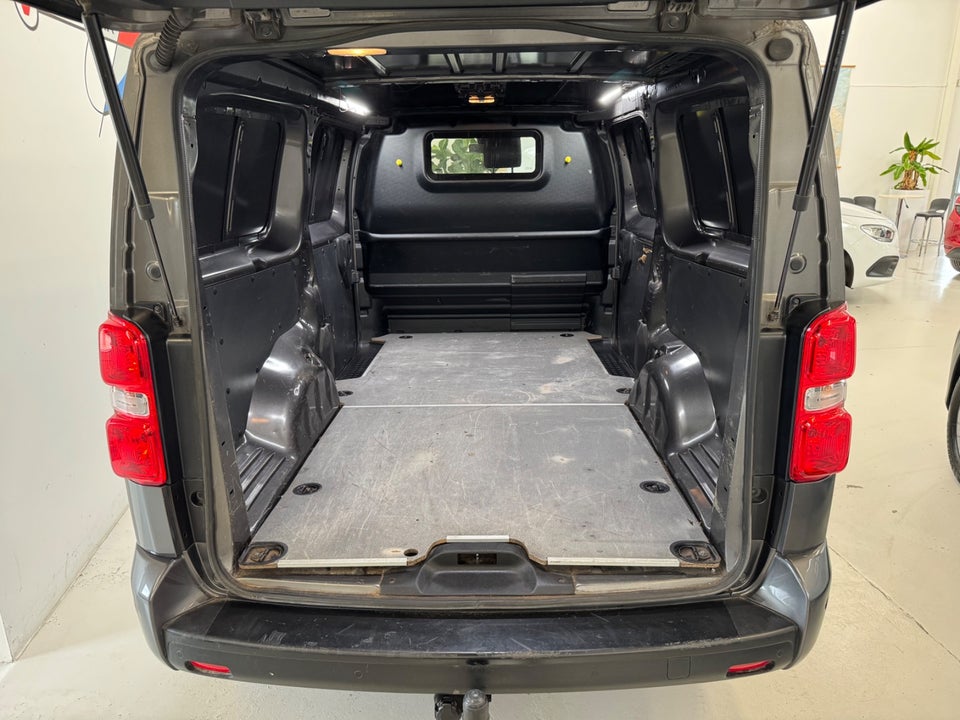 Toyota ProAce 2,0 D 177 Long Comfort Master aut. 6d
