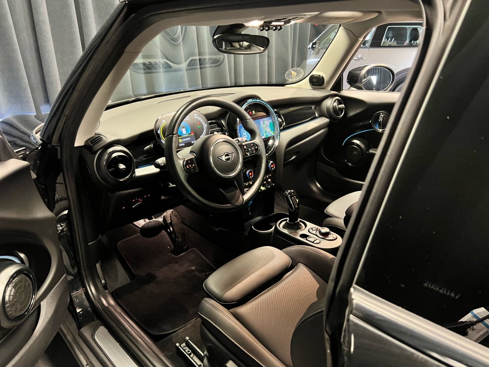 MINI Cooper SE Edition Premium Plus 3d