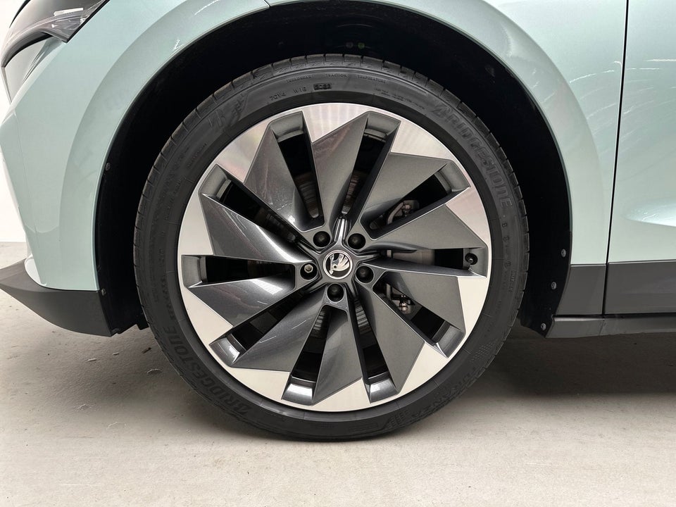 Skoda Enyaq 80 iV ecoSuite 5d