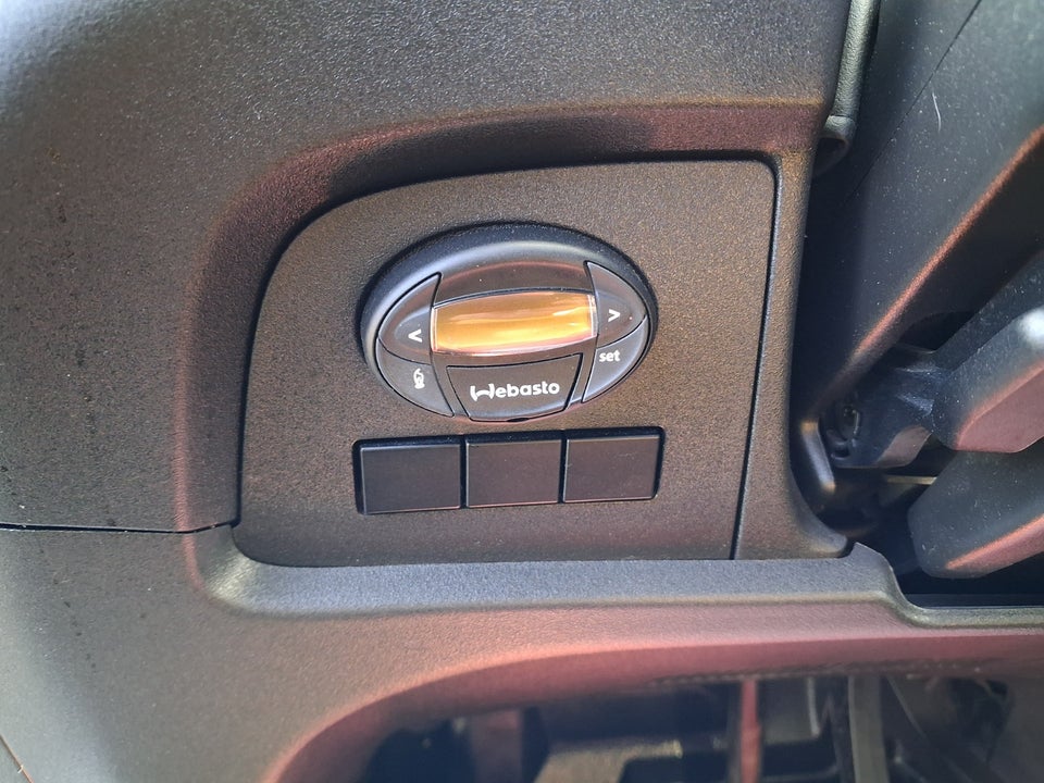 Iveco Daily 3,0 35S18 Mandskabsvogn AG8