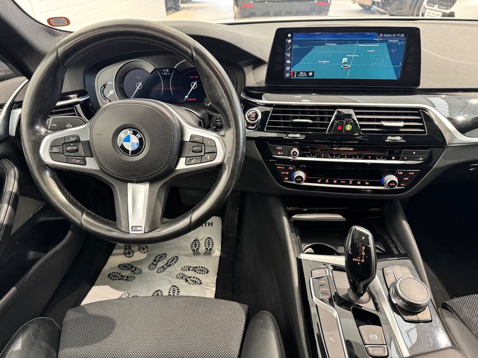 BMW 530d 3,0 Sport Line aut. 4d
