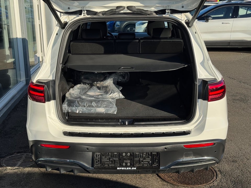 Mercedes EQB250+ AMG Line 5d