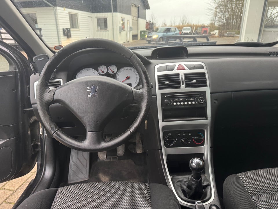 Peugeot 307 1,6 HDi 109 Complete stc. 5d