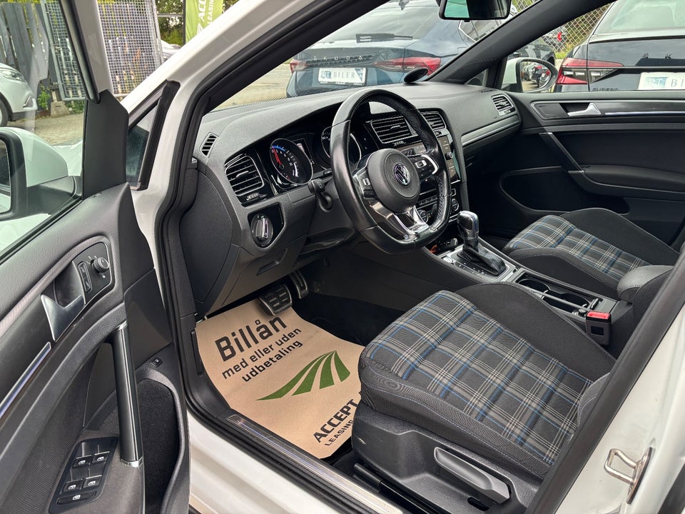 VW Golf VII 1,4 GTE DSG 5d