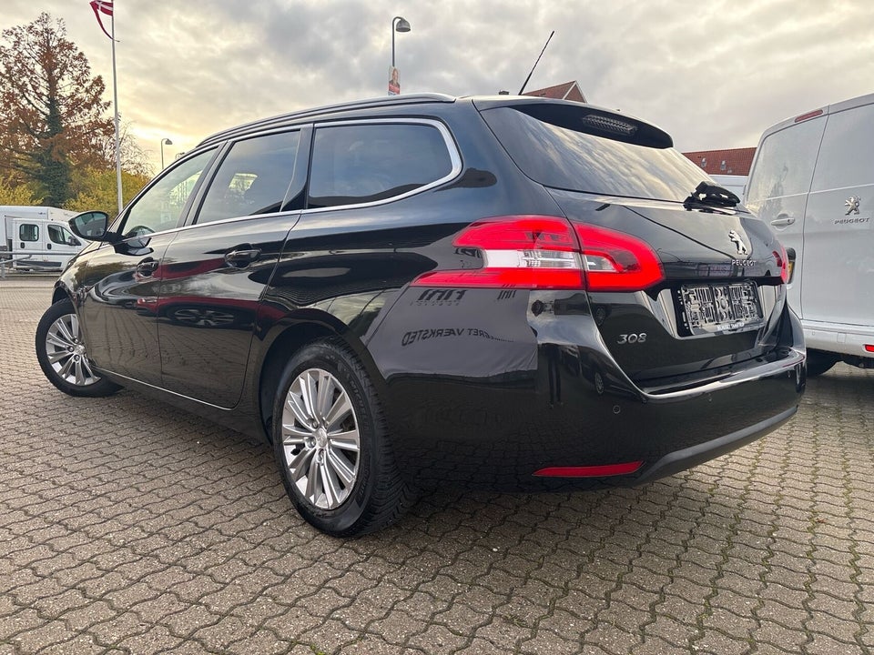 Peugeot 308 1,6 BlueHDi 120 Selection Sky SW 5d
