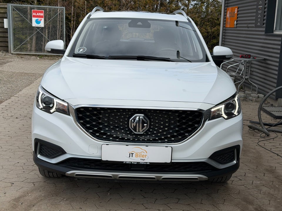 MG ZS EV Luxury 5d