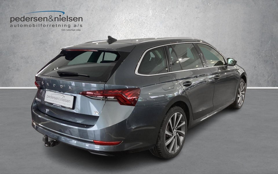 Skoda Octavia 1,4 TSi iV First Edition Combi DSG 5d