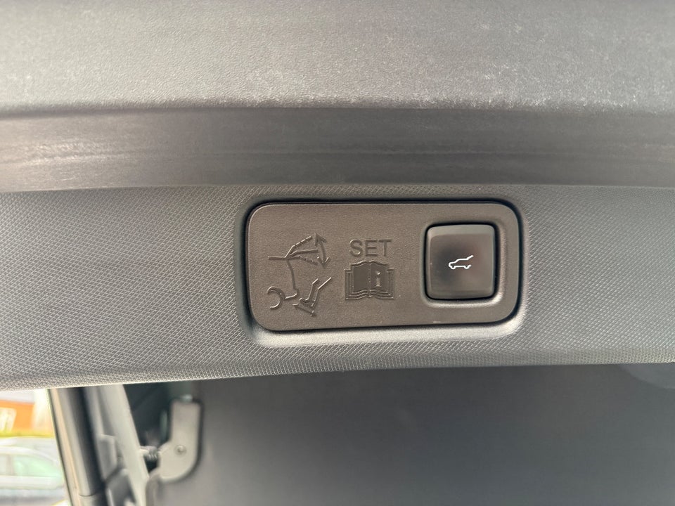 Ford Mustang Mach-E 98 Premium Extended Range AWD 5d