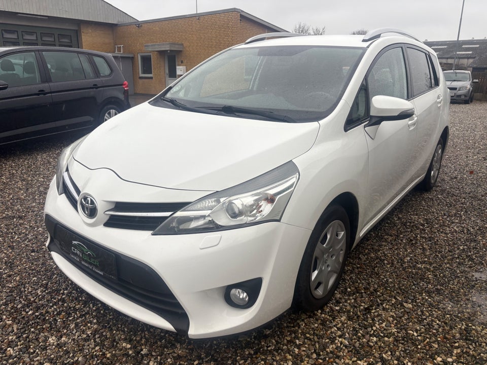 Toyota Sportsvan 2,0 D-4D T1 5d