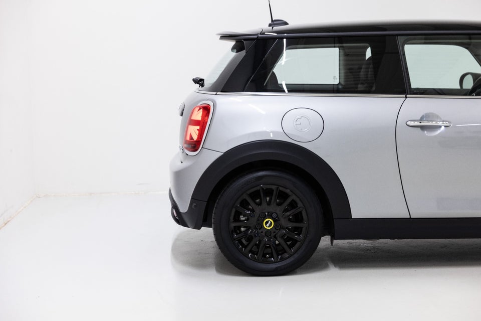 MINI Cooper SE Classic 3d