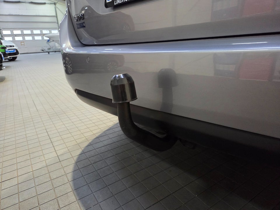 Peugeot 308 1,6 BlueHDi 120 Allure Sky SW EAT6 5d