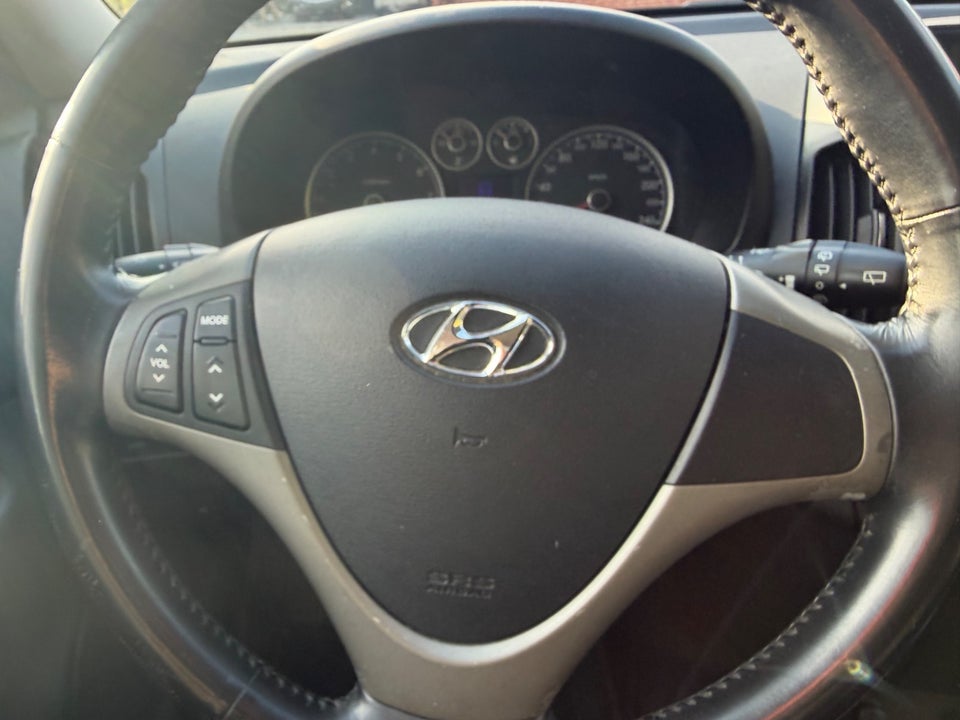 Hyundai i30 1,4 CVVT 109 Comfort 5d