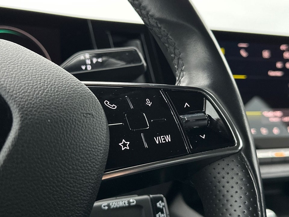 Renault Megane E-Tech 40 Equilibre 5d