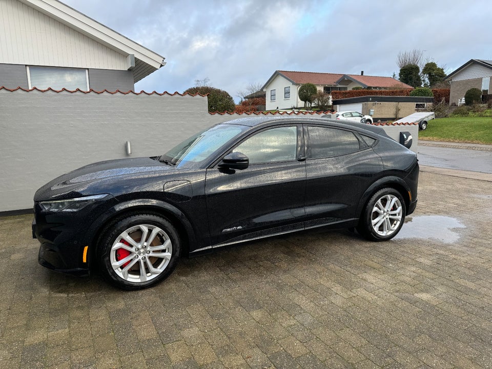 Ford Mustang Mach-E 98 Extended Range AWD 5d