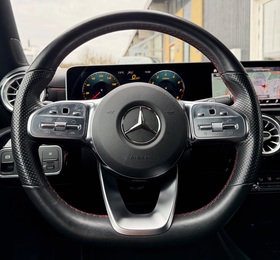 Mercedes A220 2,0 AMG Line aut. 4Matic 5d