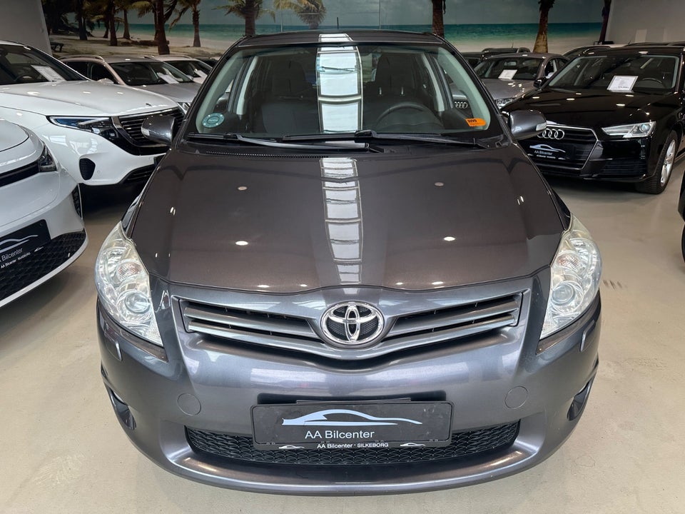 Toyota Auris 1,6 T2 5d