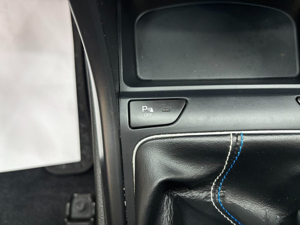 Hyundai i30 1,6 CRDi 110 5d