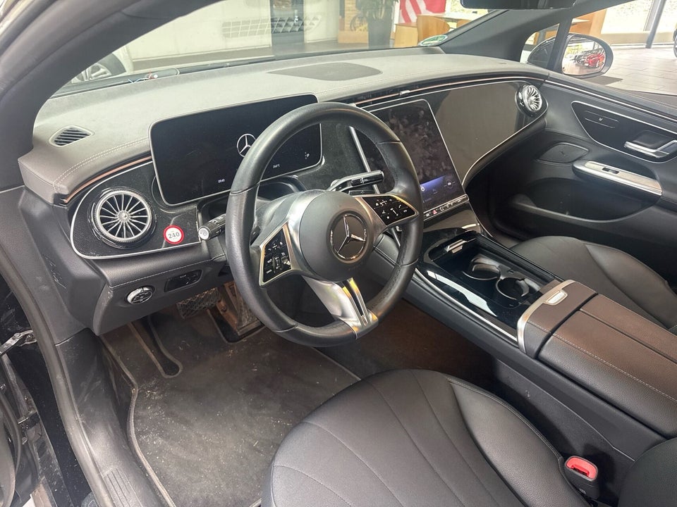 Mercedes EQE300 4d