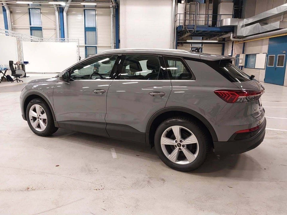 Audi Q4 e-tron 45  5d