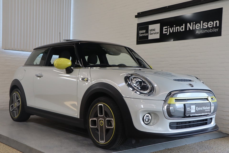 MINI Cooper SE Maximise 3d