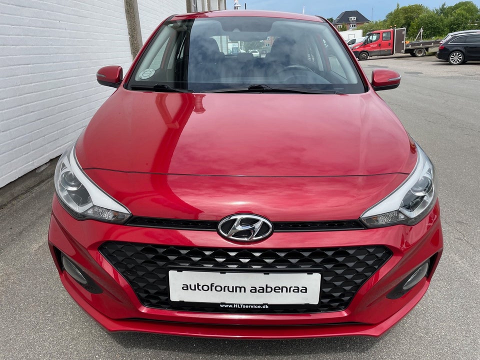 Hyundai i20 1,0 T-GDi Essential DCT 5d