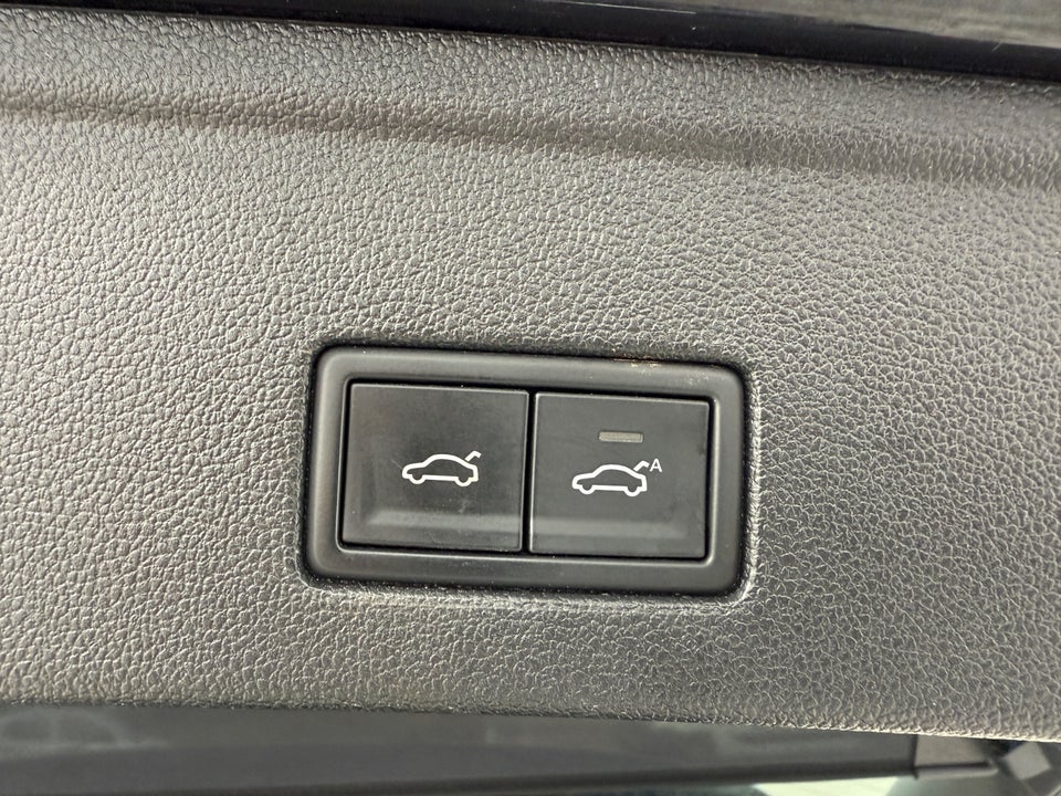 VW Touareg 3,0 TDi 286 R-line aut. 4Motion Van 5d