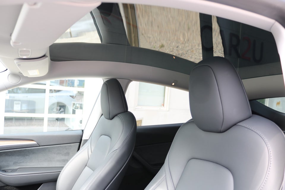 Tesla Model Y RWD 5d