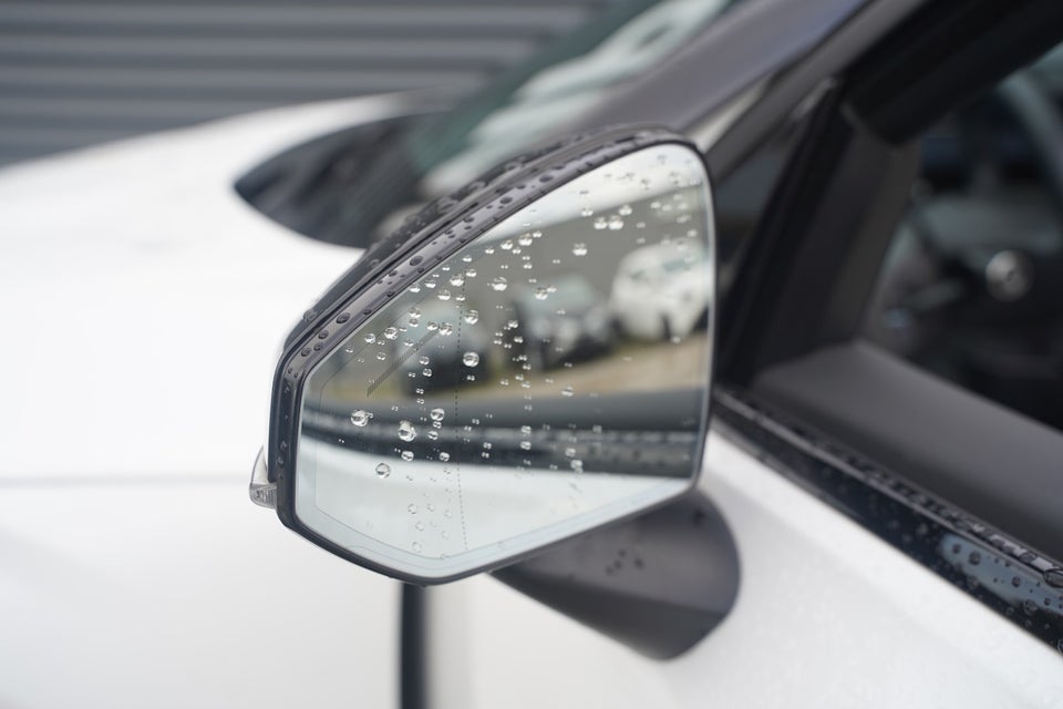 Volvo EX30 Extended Range Plus 5d