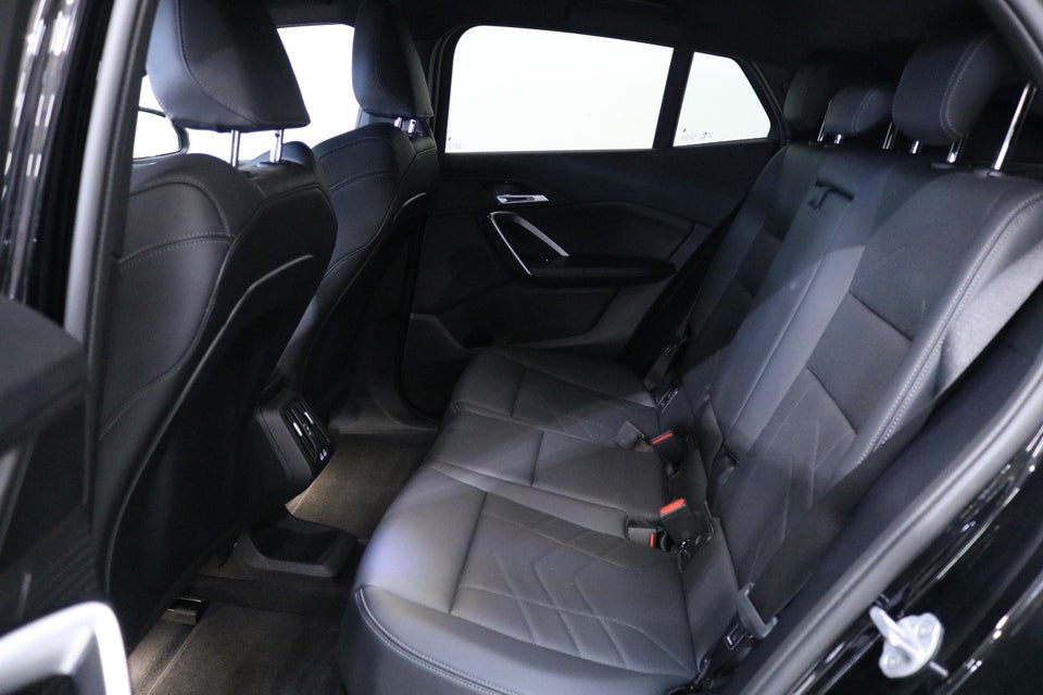 BMW iX2 eDrive20 M-Sport 5d